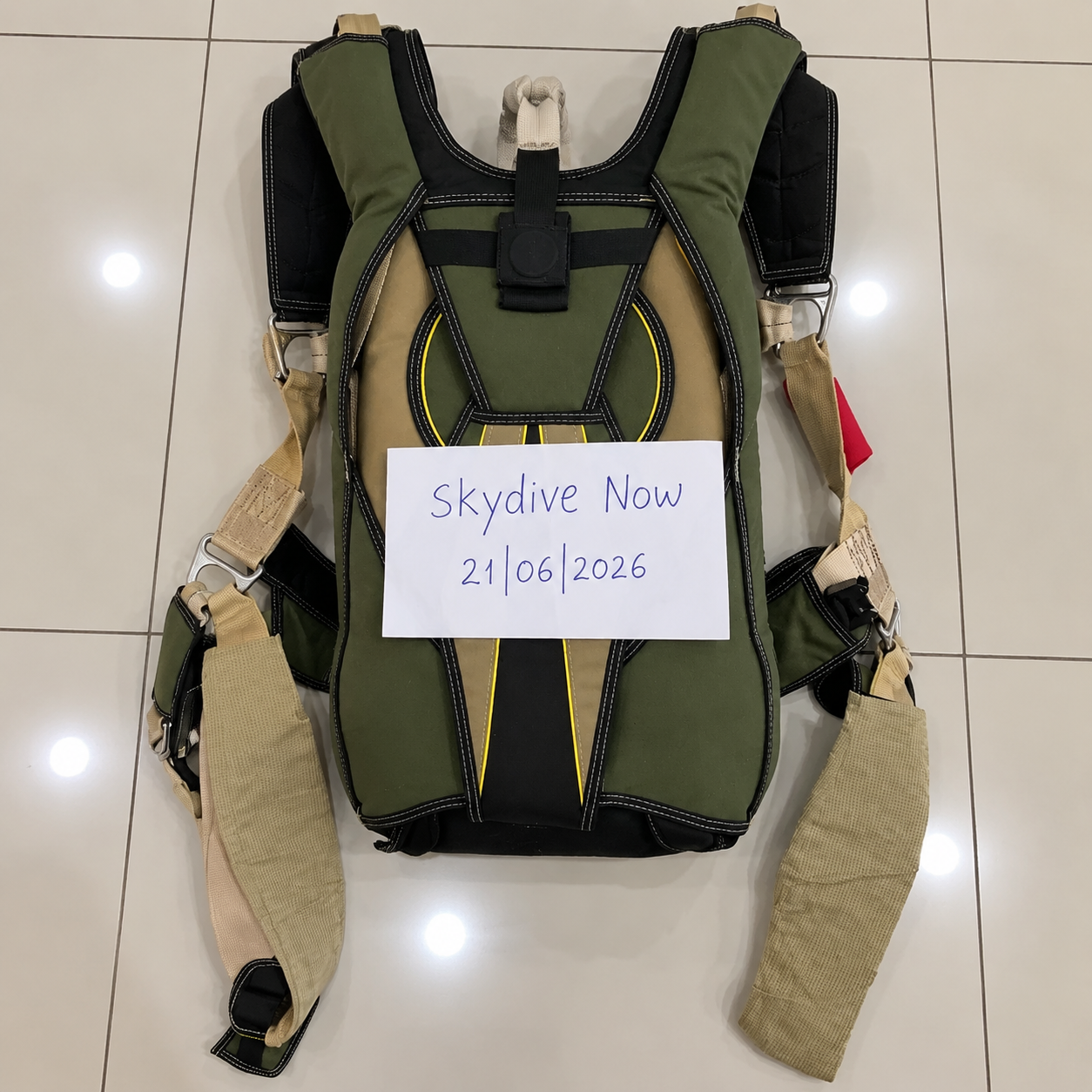 Complete Skydiving Rig Setup Complete Skydiving Rig Setup